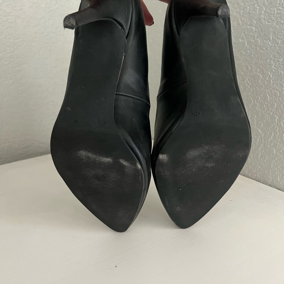 Black pointed heel - Picture 6 of 6